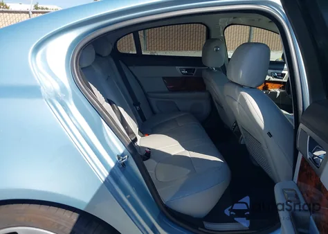 2011 Jaguar Xf z USA, uszkodzony, nr VIN SAJWA0FB6BLS13179